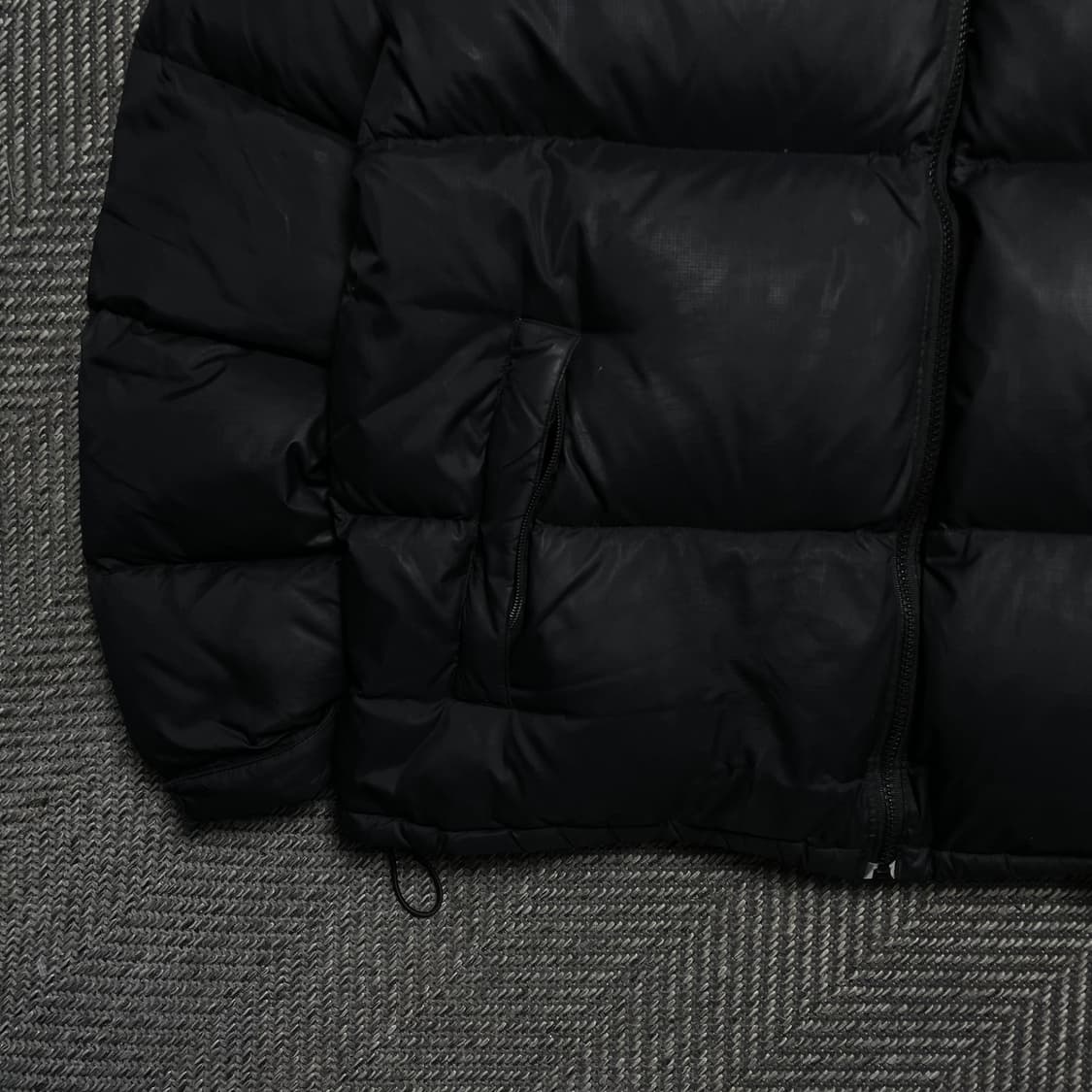 노스페이스 눕시 700 다운 푸퍼 패딩 블랙o 5103 상품이미지3