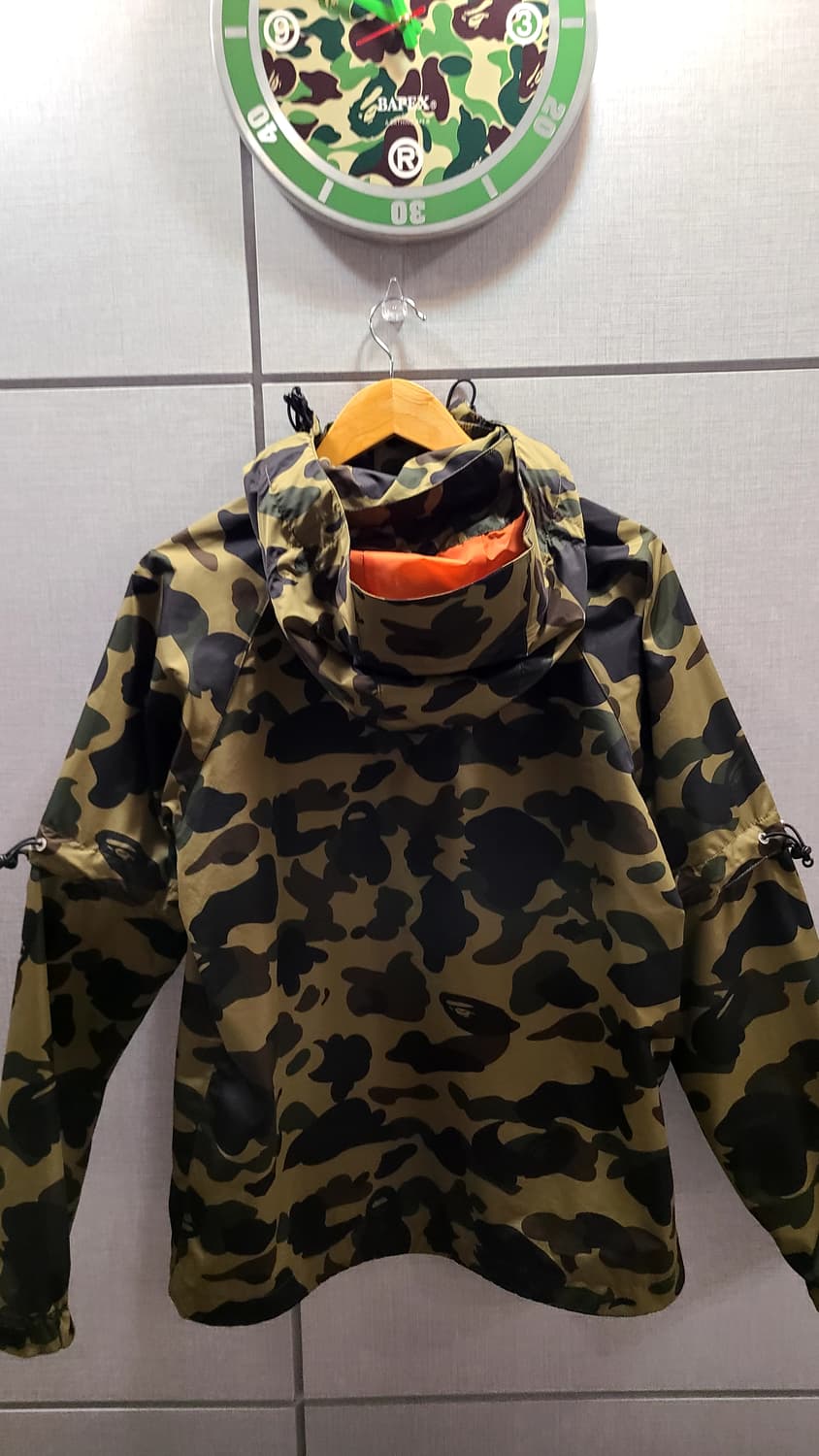 [M]베이프 X 다이와 1st 녹계 필드 자켓 피싱라인 상품이미지2