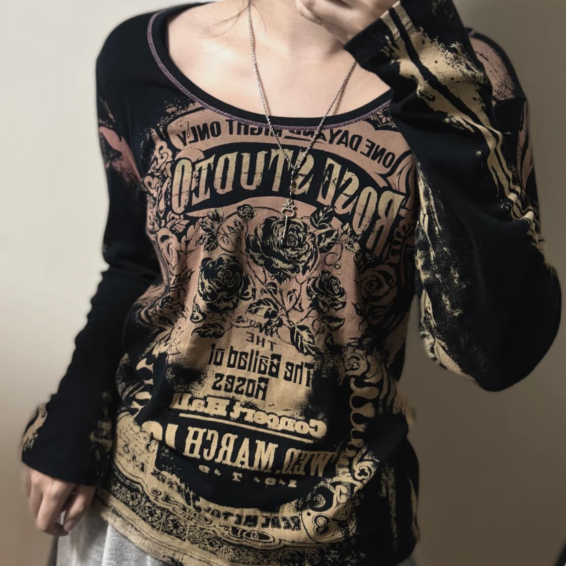 <급처> 데스라이즈 vanilla sugar 바닐라슈가 장미 롱슬리브 상품이미지1