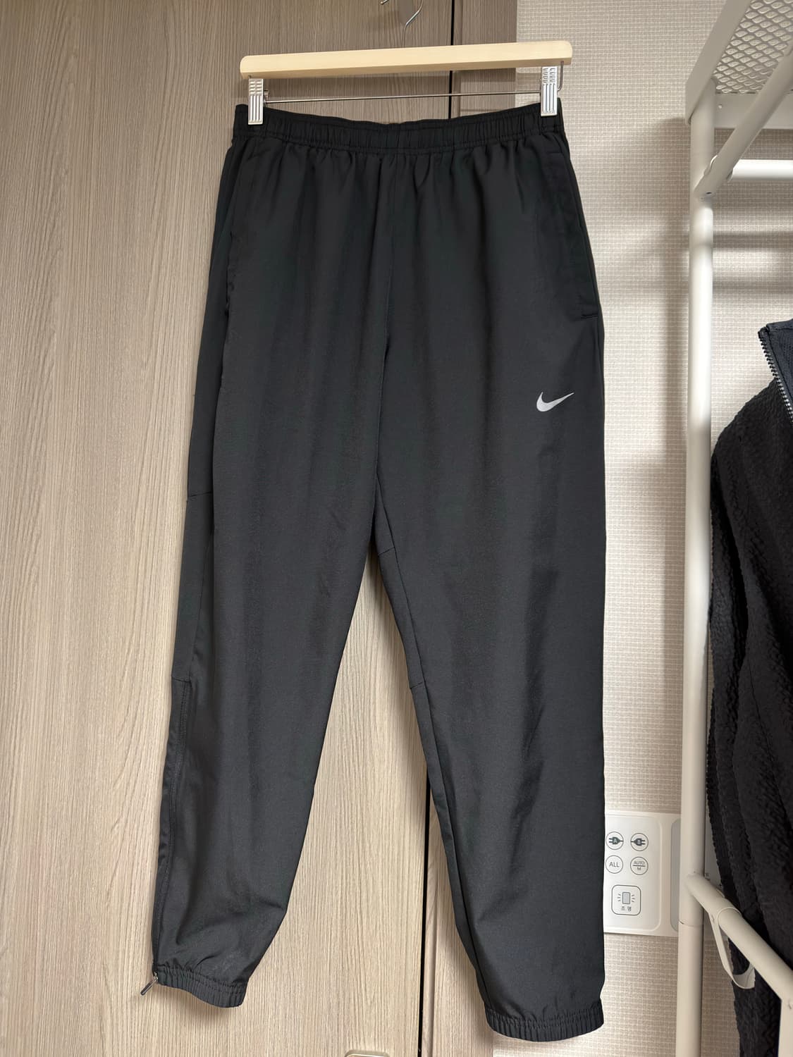 나이키 드라이 핏 챌린저 우븐 팬츠 DD4895-010 상품이미지2