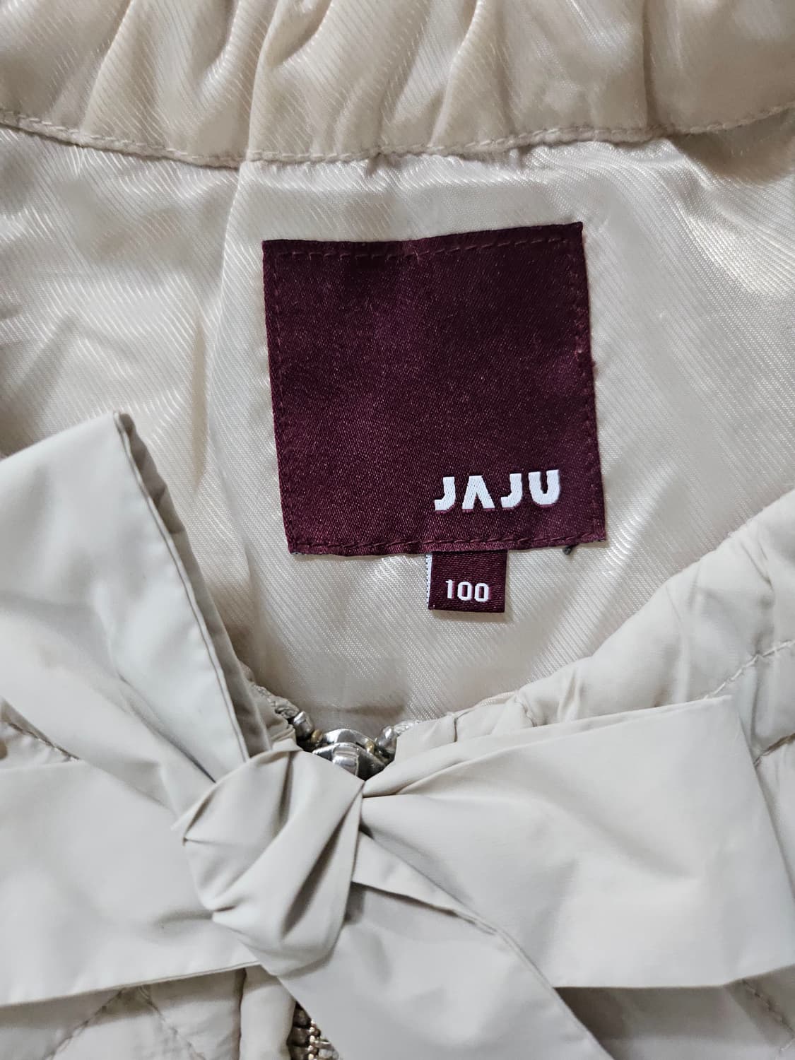 자주  다이아 퀼팅 롱 점퍼 아이보리 100 상품이미지3