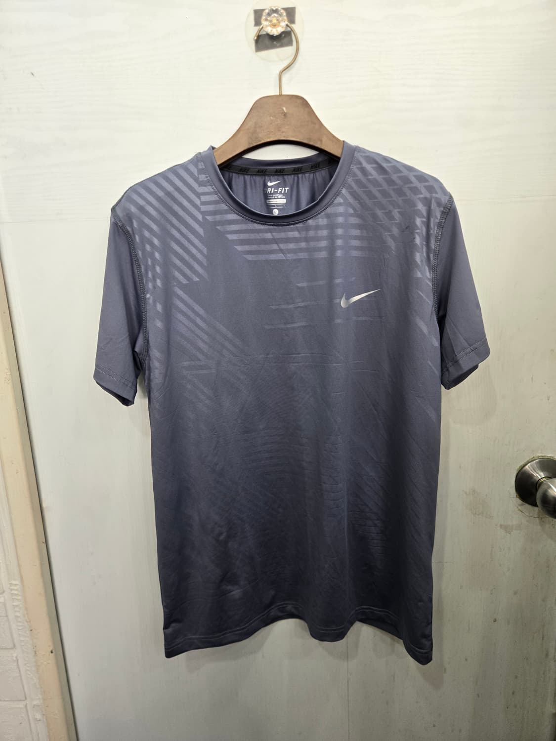 L,100 )) NIKE 나이키 드라이핏 반팔티셔츠!~ 상품이미지1