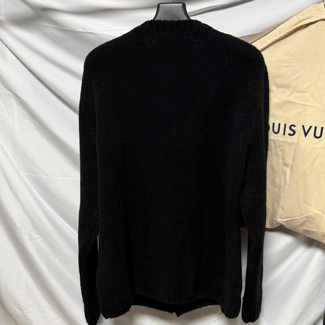 [새상품/2XL] 25FW 루이비통 청키 인타르시아 니트 가디건 블랙 상품이미지4