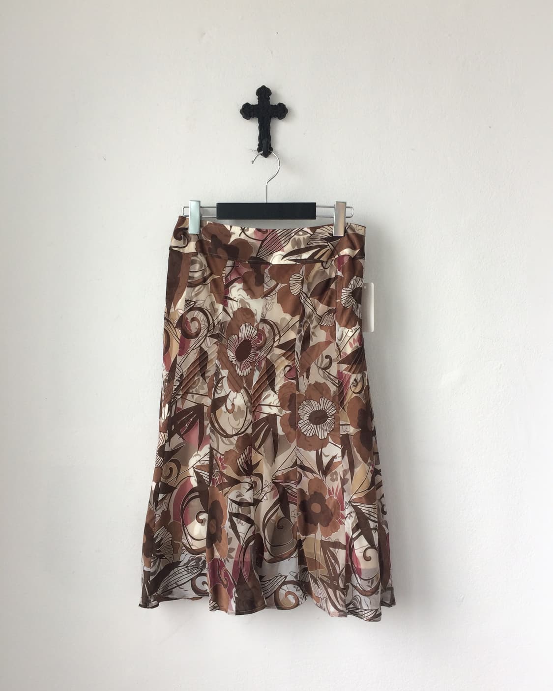 Pattern point midi skirt 상품이미지1