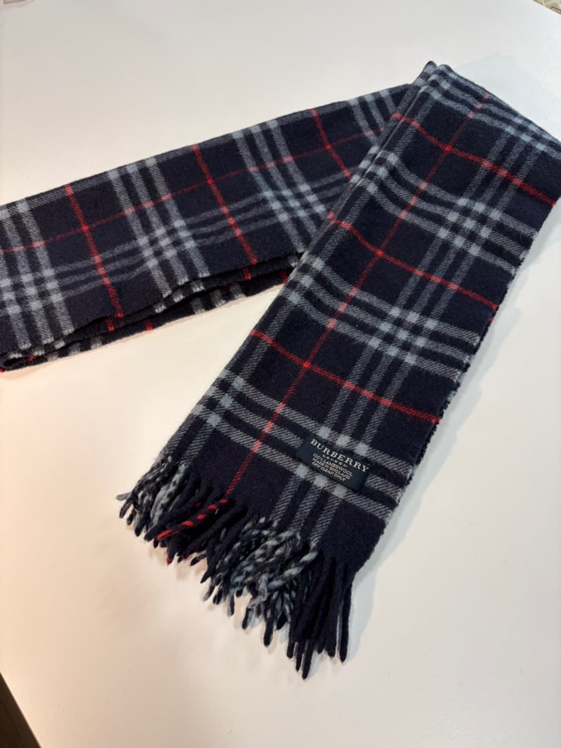 버버리 램스울 100% 네이비 머플러 목도리 정품 상품이미지4