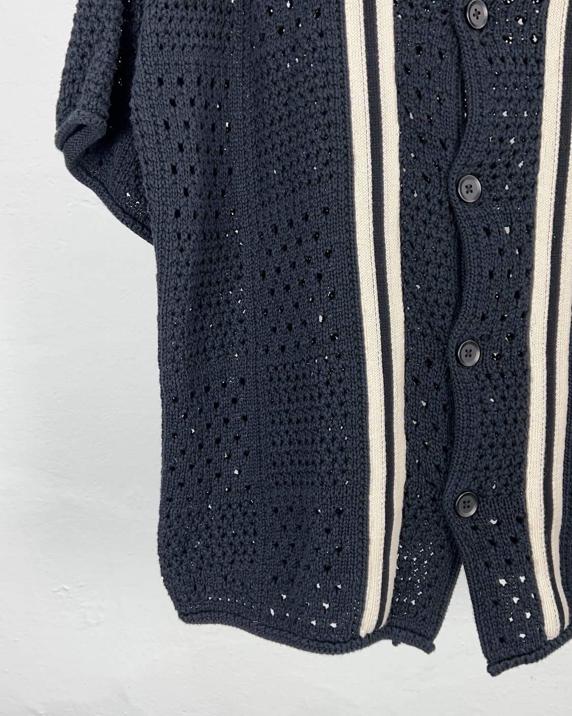 에스크 유어셀프 15fw 컬렉션 블랙 베이스볼 니트 가디건 상품이미지4