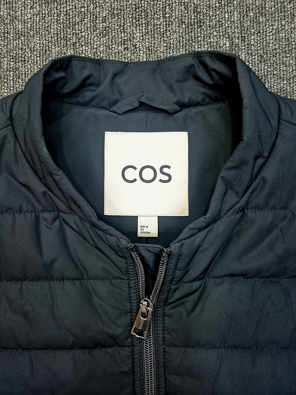 [M]<COS>경량 패딩 조끼 상품이미지2