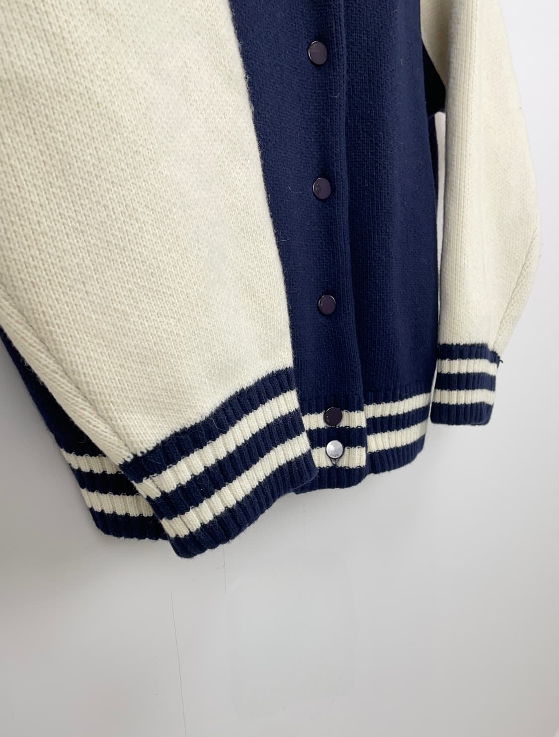 LYSM 캐시미어 혼방 바시티 니트 가디건 상품이미지3