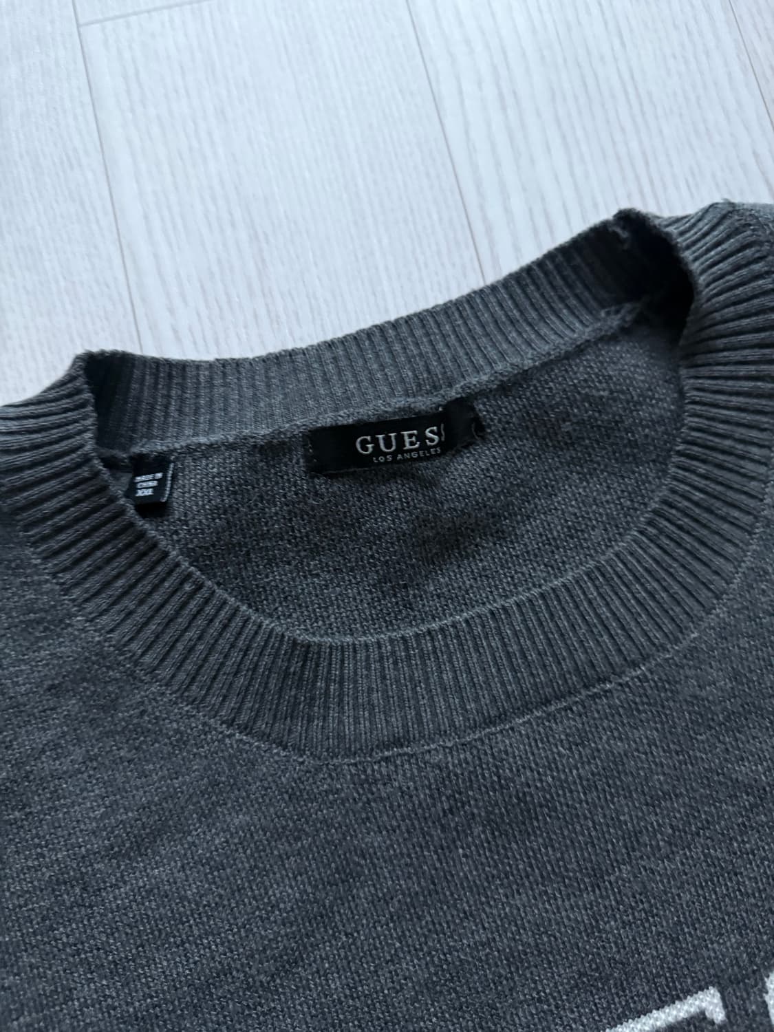 게스 중앙 로고 차콜 니트 상품이미지8