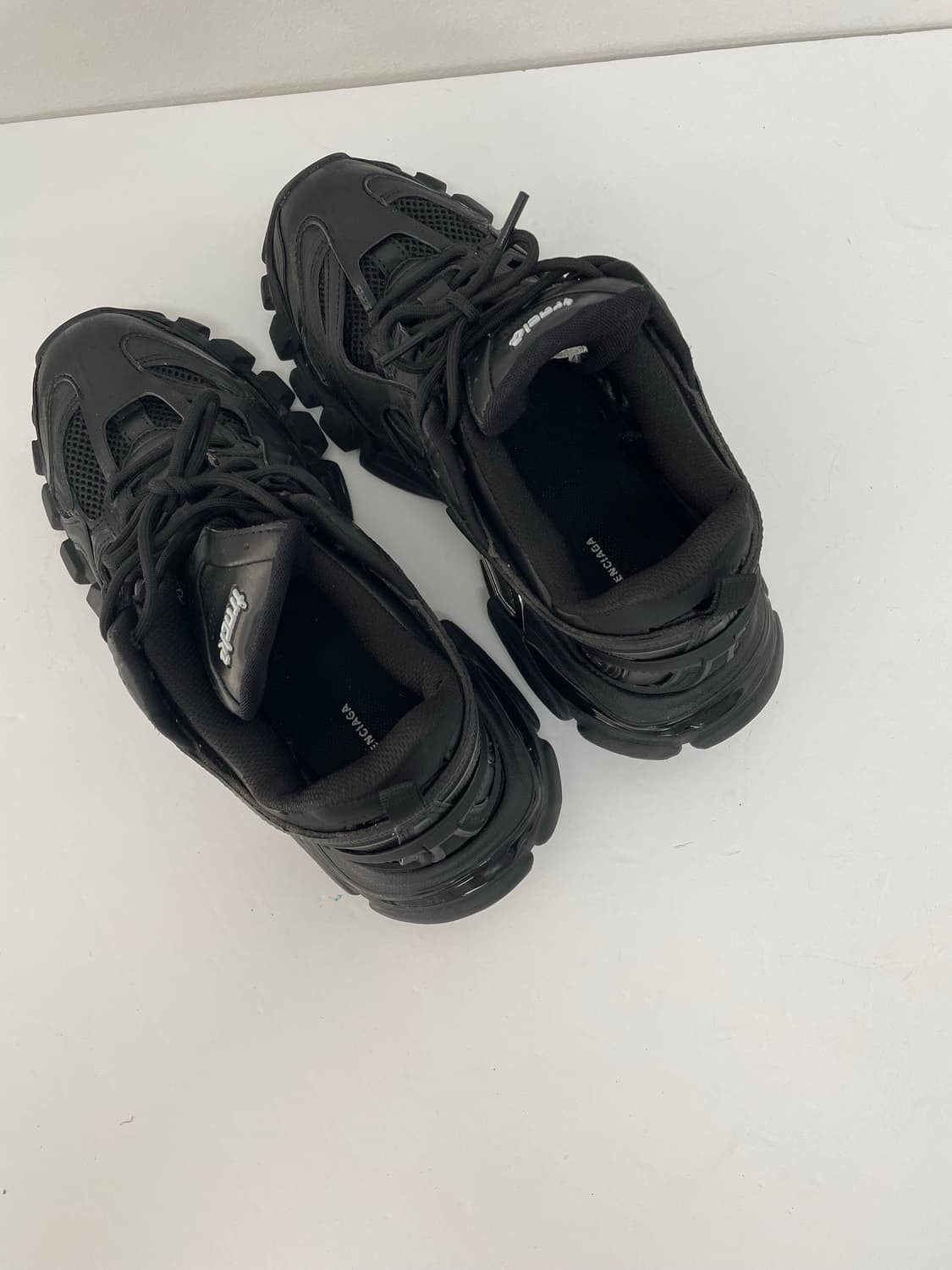 [41] 발렌시아가 트랙2  상품이미지4