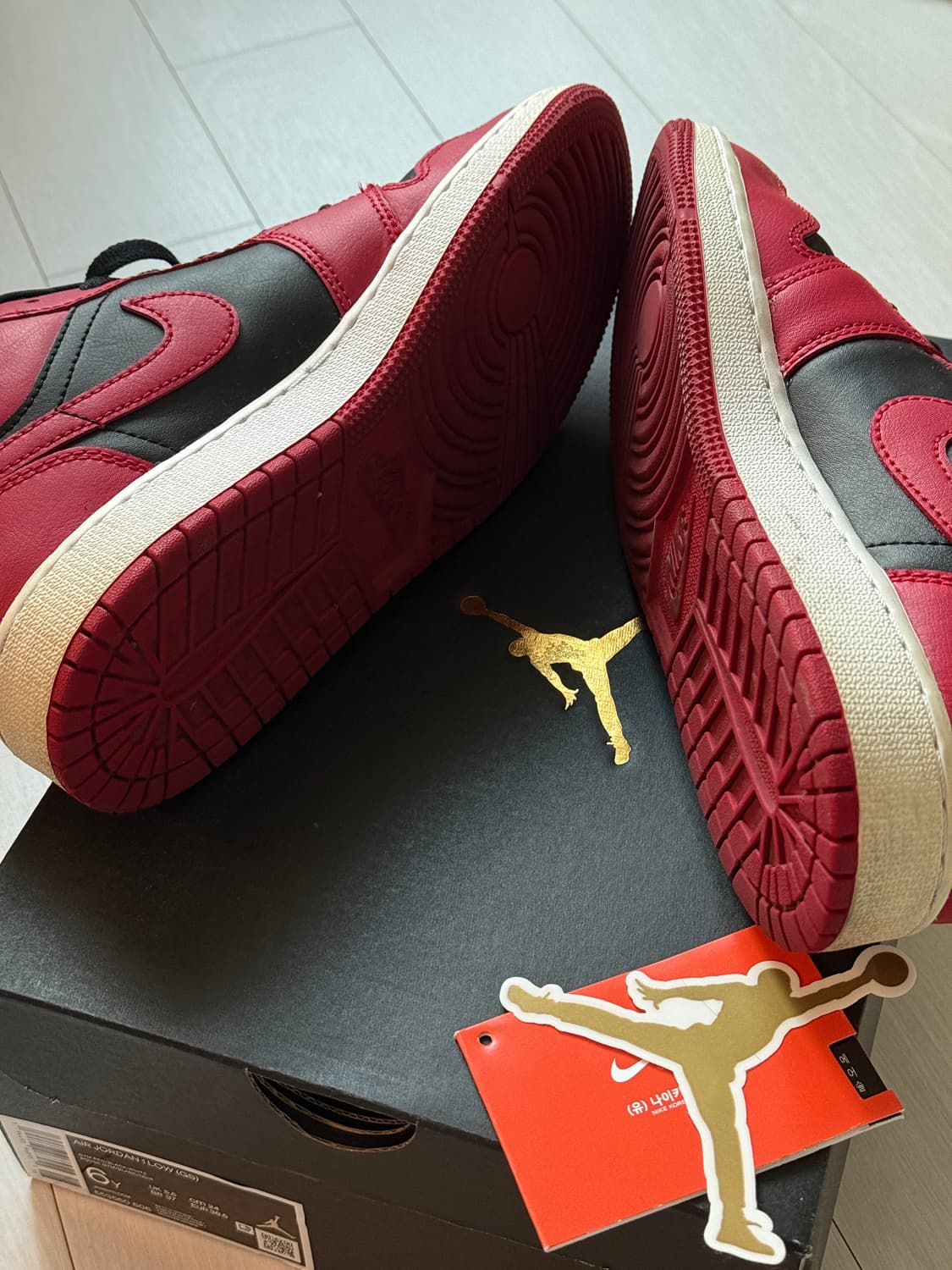 나이키 에어 조던 1 로우 바시티레드 GS 240 상품이미지6