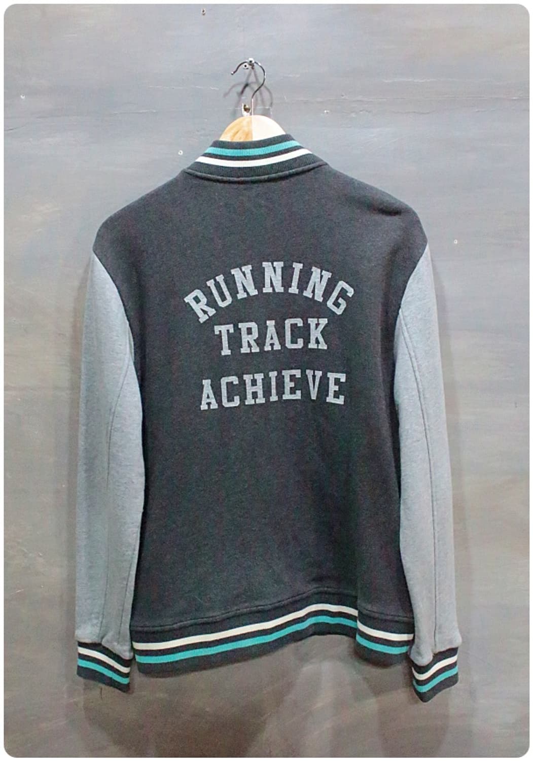 뉴발란스 스타디움 바시티 자켓 상품이미지3