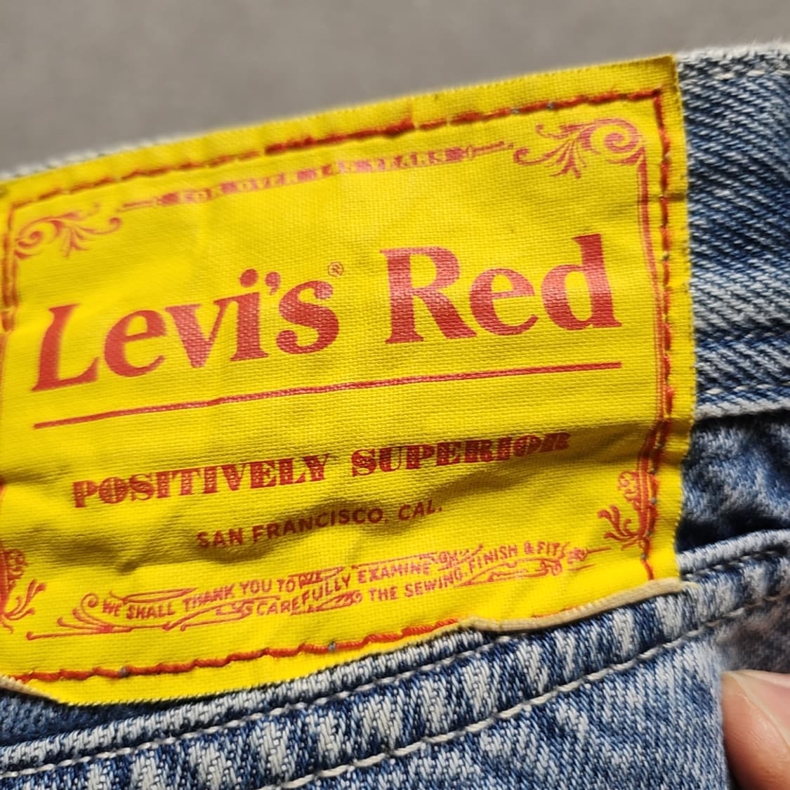 [34] 리바이스 연청 루즈핏 레드탭 청바지 상품이미지3