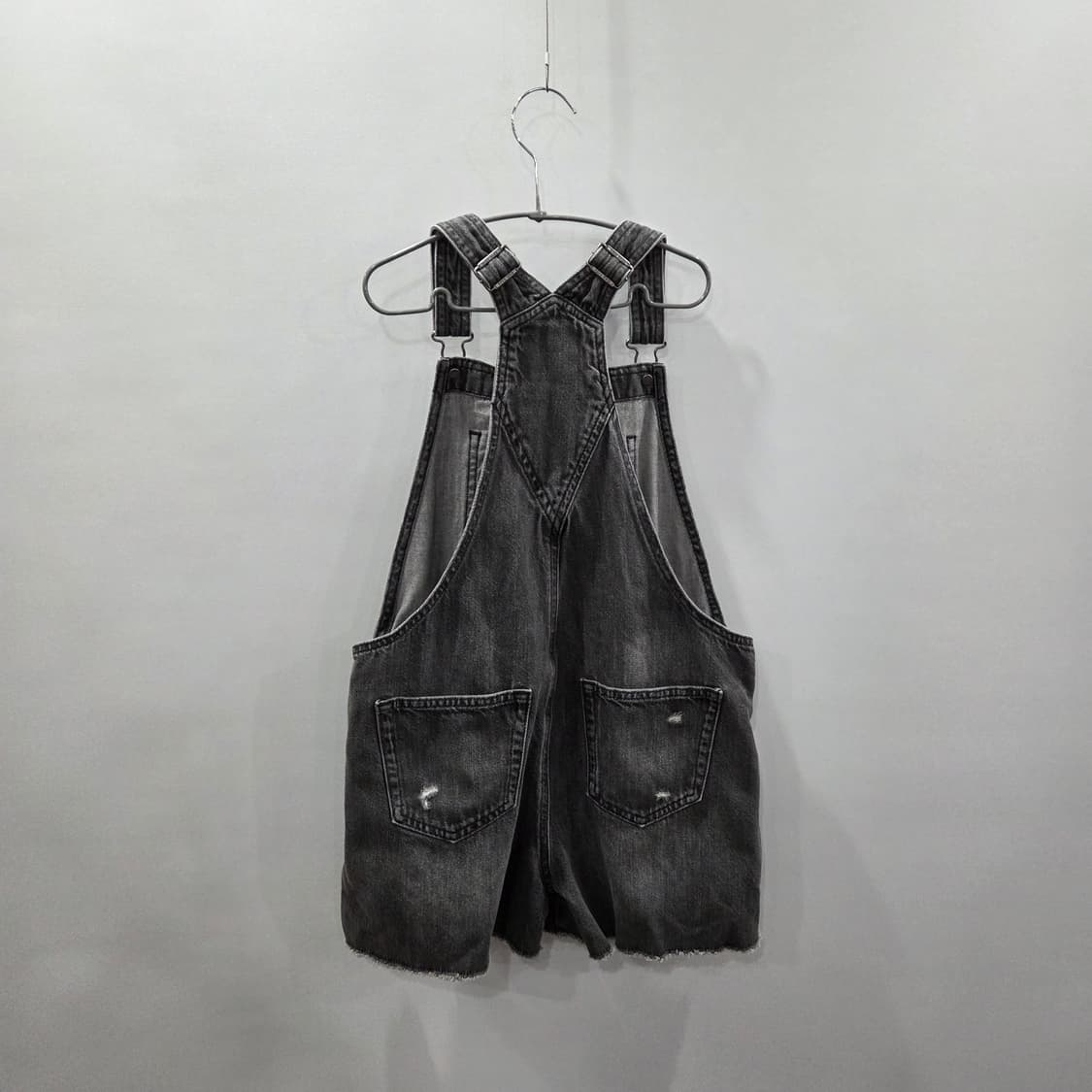 갭 키즈 흑청데님 멜빵 반바지 XL/12/13 상품이미지4