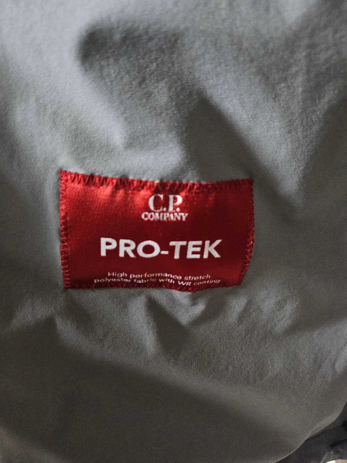 cp컴퍼니 그레이 바람막이 95 상품이미지5