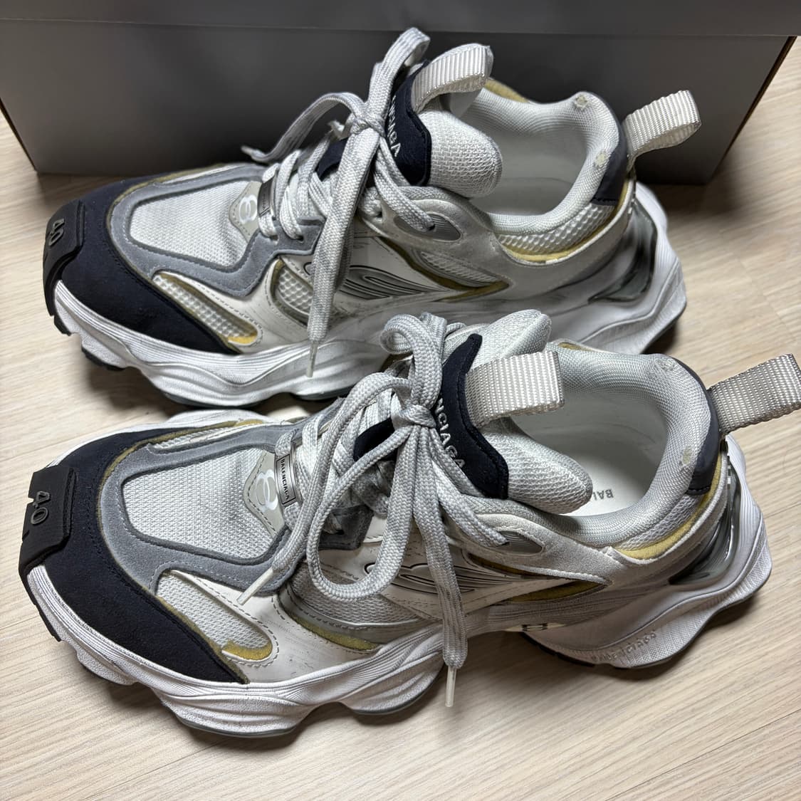 [40] 발렌시아가 카고 스니커즈 화이트 그레이 상품이미지2