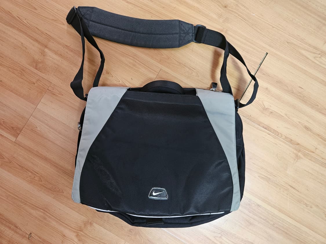 07 나이키 y2k 메신저백 크로스백 상품이미지1