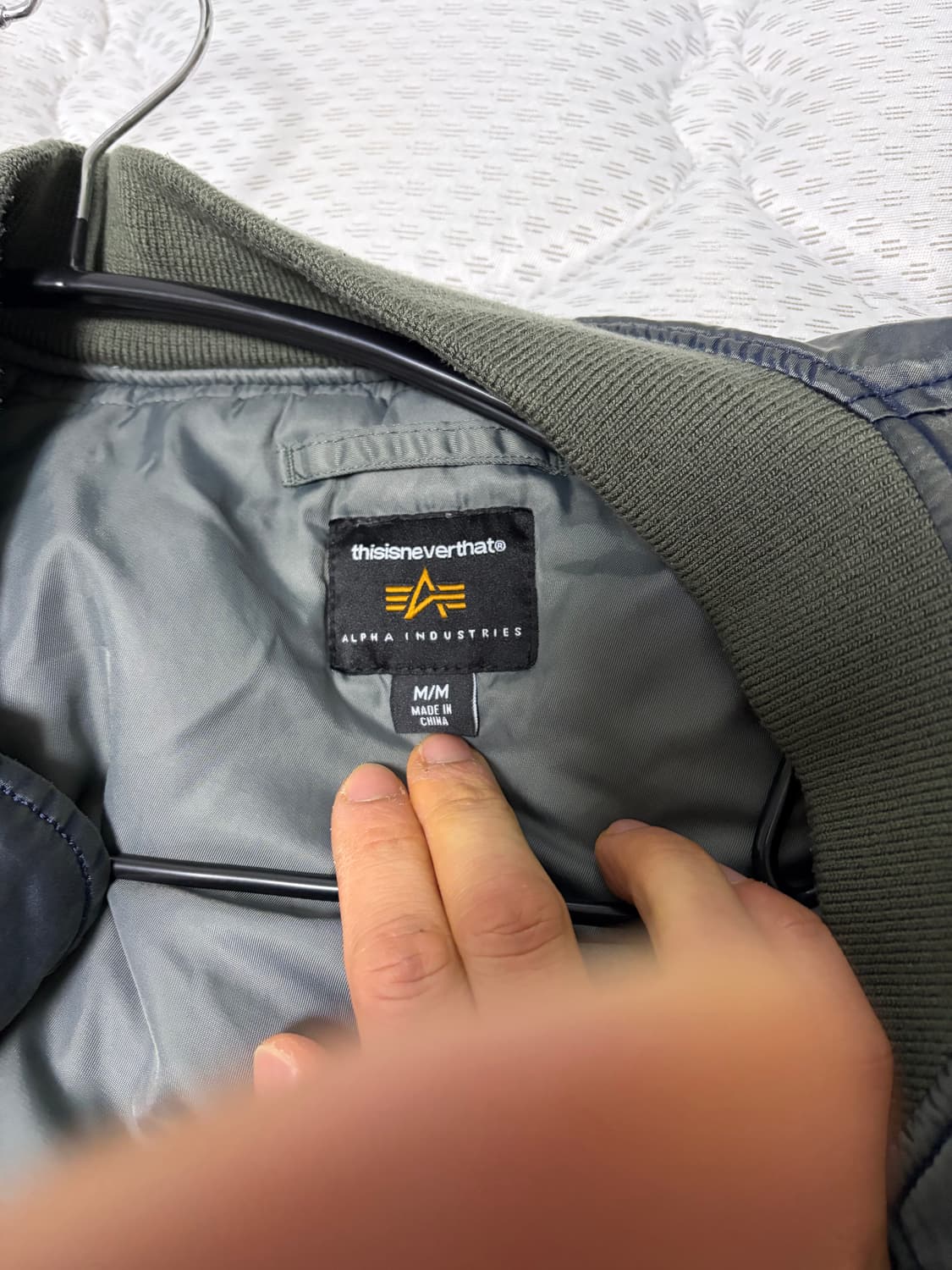 디스이즈네버댓 알파 MA-1 건메탈 m사이즈 s급 상품이미지5