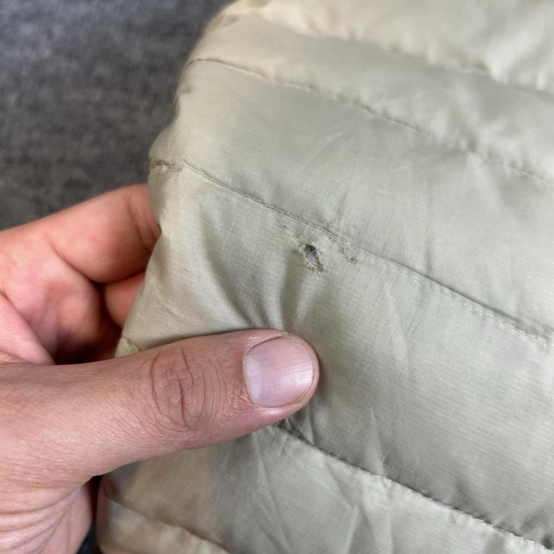 파타고니아 경량패딩 그레이 상품이미지7