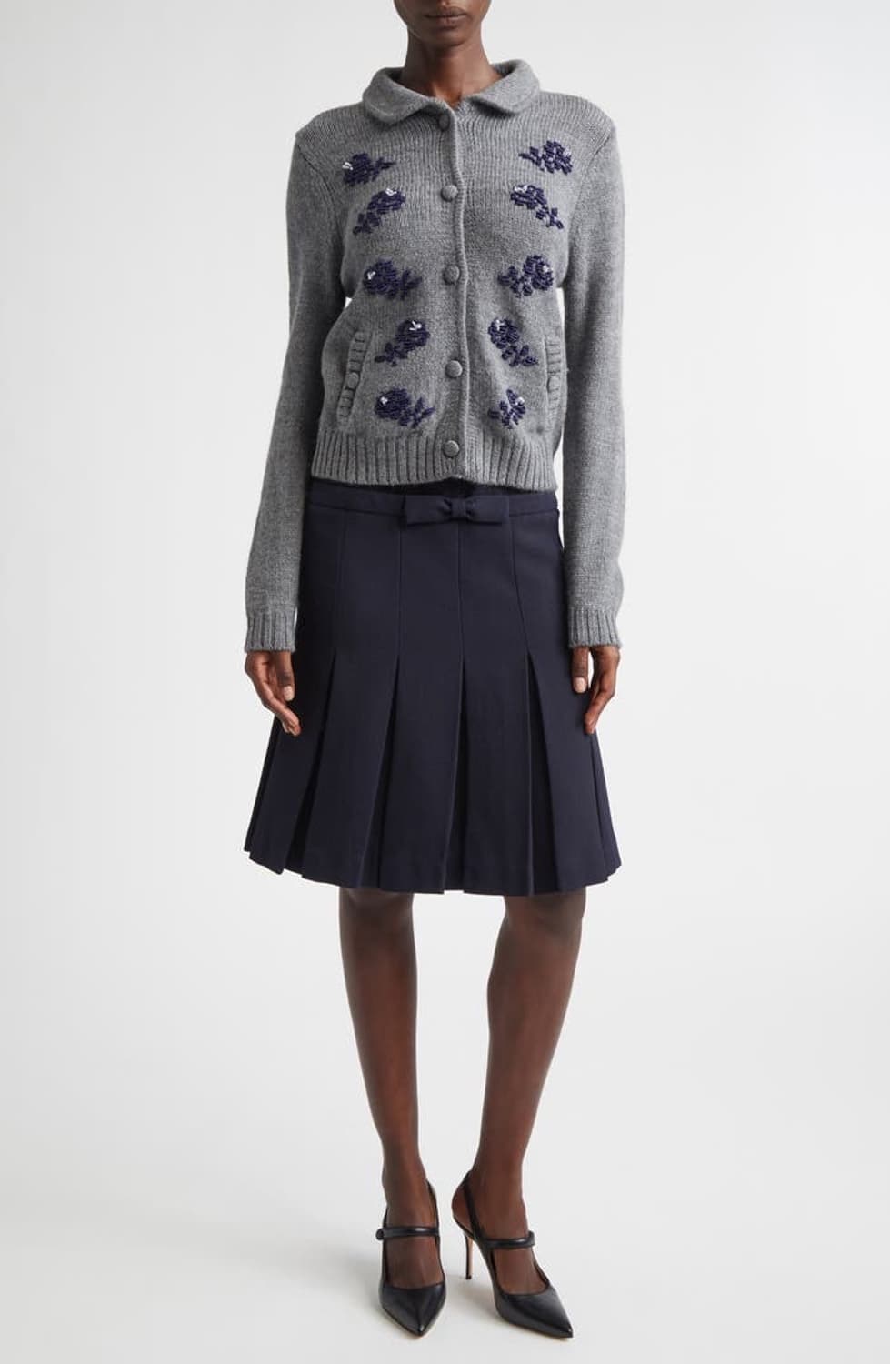 [8]슈슈통 25fw 자수 비즈 가디건/그레이 상품이미지4