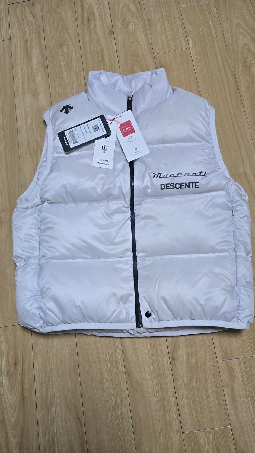 데상트 마세라티 콜라보 조끼 95사이즈 남성 상품이미지1