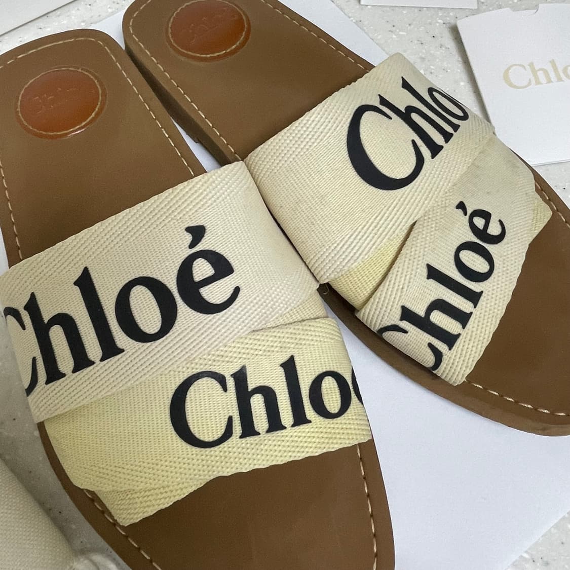 끌로에 우디 뮬 화이트 상품이미지3