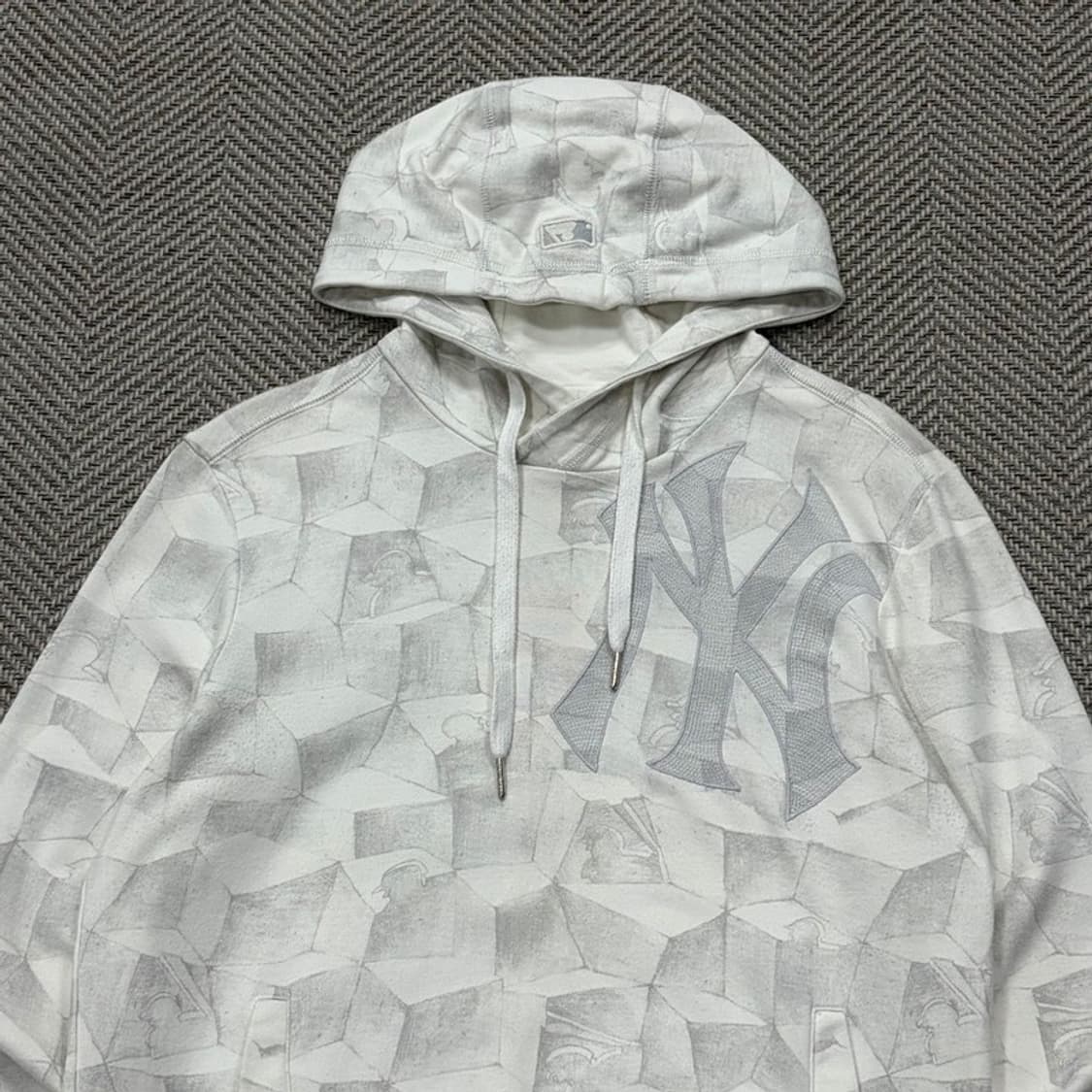 mlb 뉴욕양키즈 자수 후드티 v2319 상품이미지3