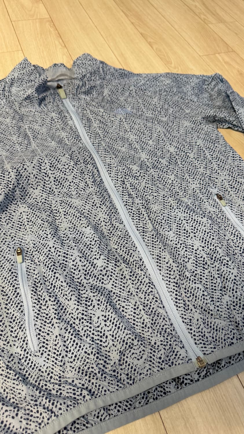 노스페이스 여성용 경량 바람마개 M 상품이미지9