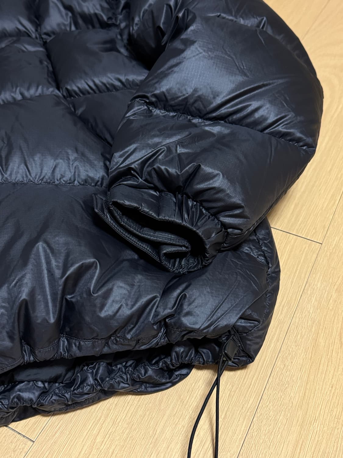 [5, XL] 골드윈 25fw 퍼텍스 퀀텀 다운 파카 블랙 상품이미지3