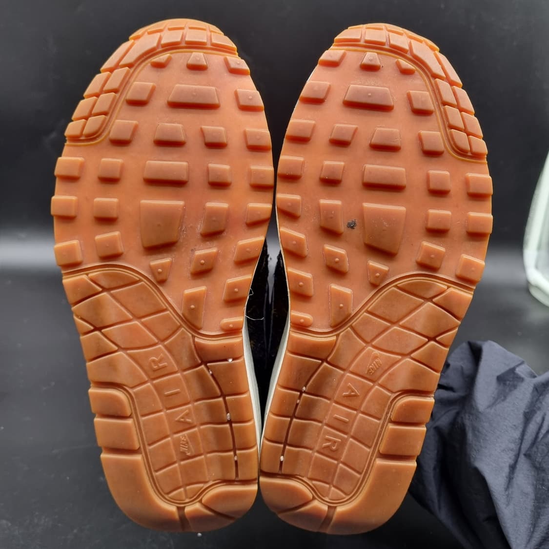 나이키 에어맥스1 프리미엄 여성운동화230 상품이미지3