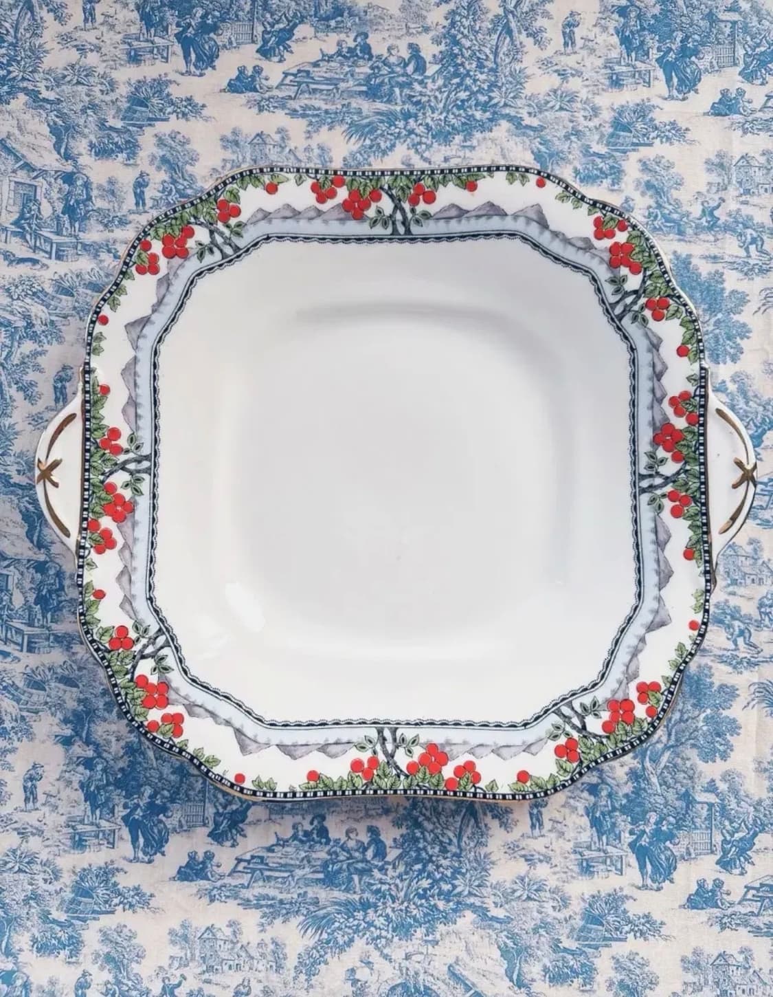 영국 올드 앤슬리 핸드페인티드 귀달이 케이크접시 상품이미지1