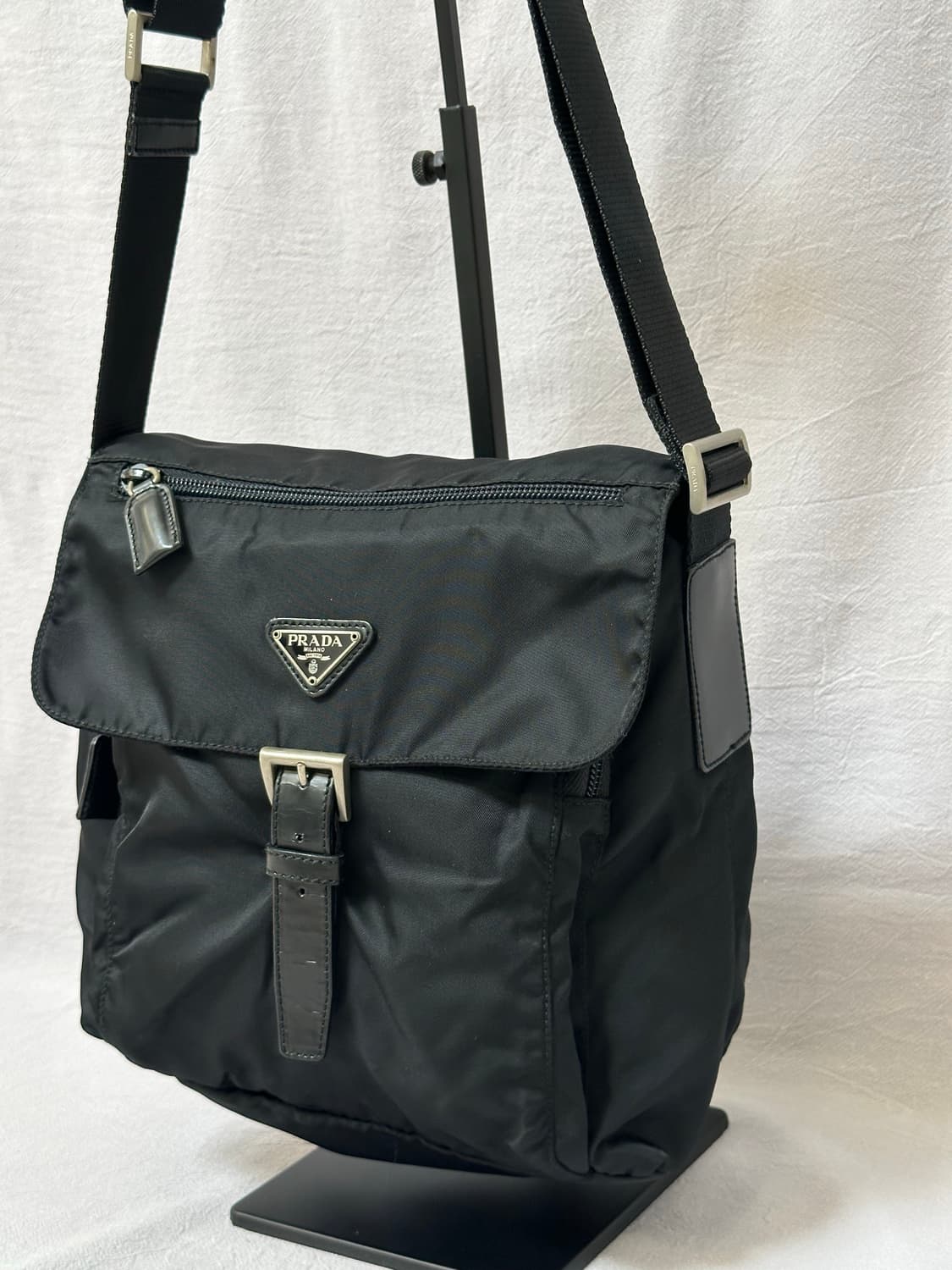 프라다 포코노 나일론 메신저백 버클 크로스백 주우재백 상품이미지6