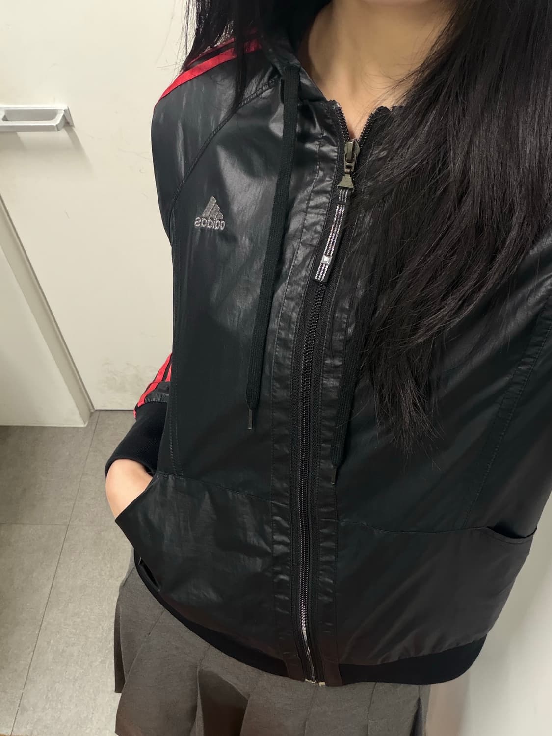 아디다스 글리터 로고 바람막이 상품이미지5