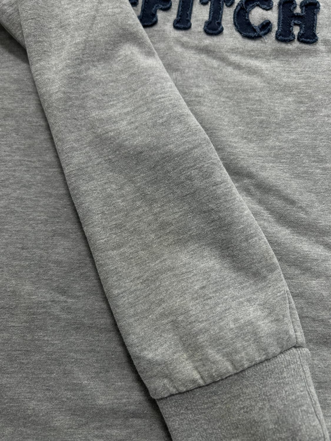 아베크롬비 y2k 스펠로고 그레이 롱슬리브 상품이미지7