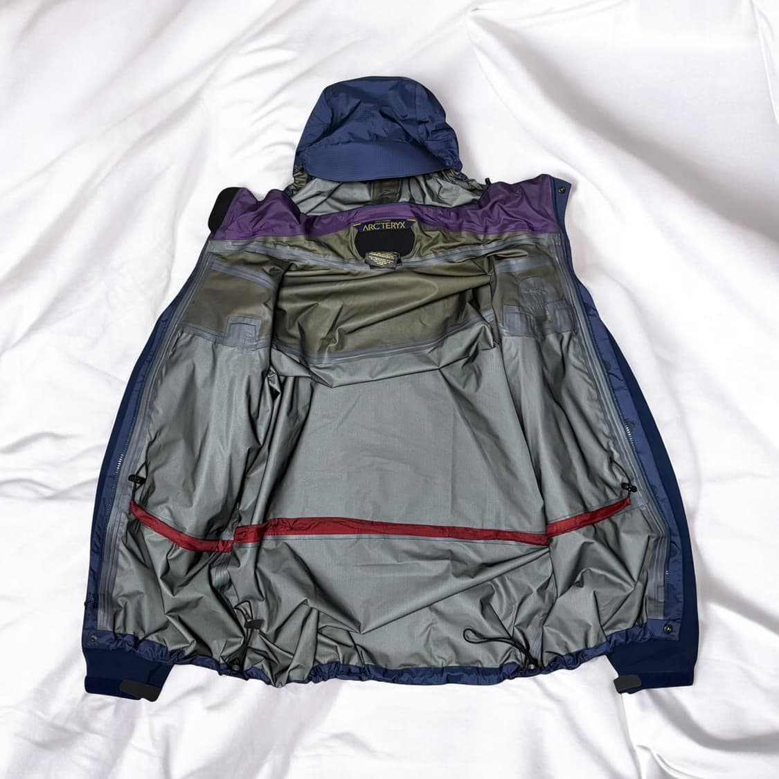 Arc’teryx Theta LT Gore-Tex Jacket 상품이미지4