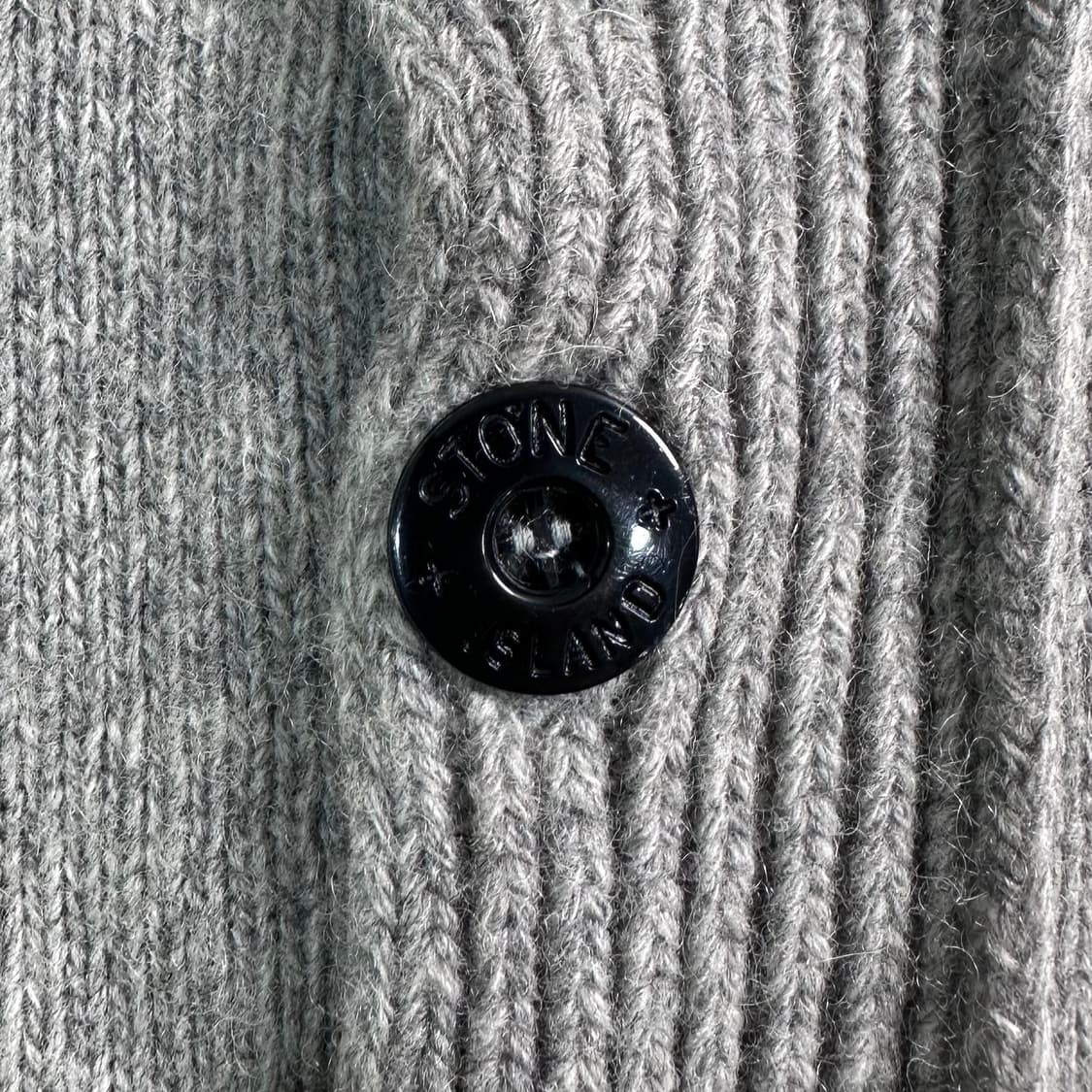 스톤아일랜드 그레이 울 버튼 반집업 상품이미지6