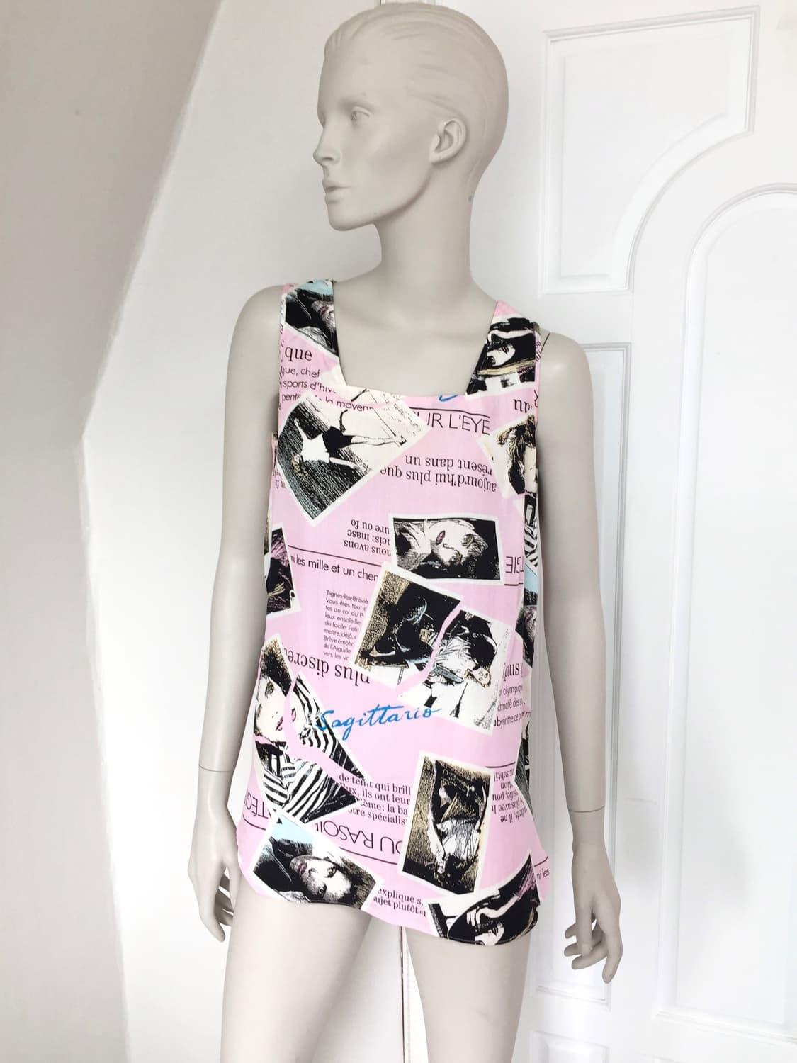 Vintage  Photo Illustration  Sleeveless  상품이미지5