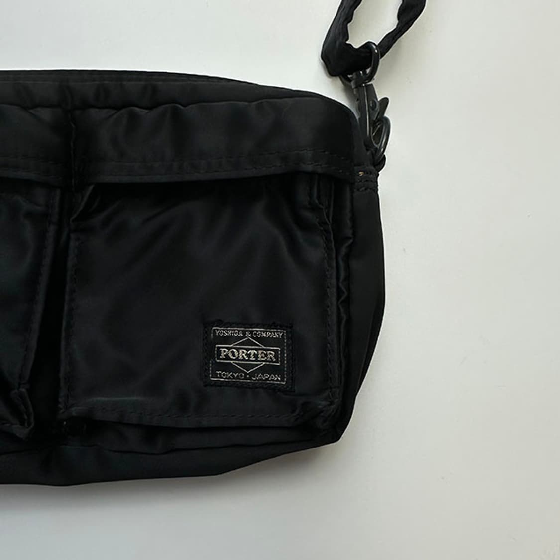 PORTER TANKER SHOULDER BAG 포터 탱커 숄더백 상품이미지3