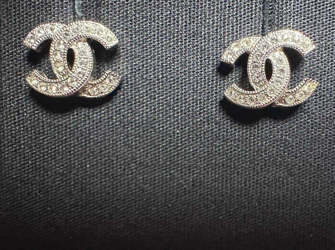 샤넬 cc로고 크리스탈 귀걸이 실버 상품이미지2