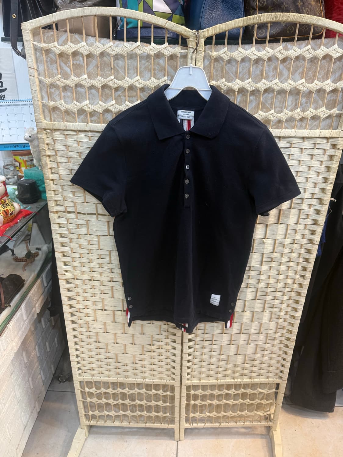 1/95 정품 톰브라운 백스트라이프 카라 반팔 팝니다 상품이미지1