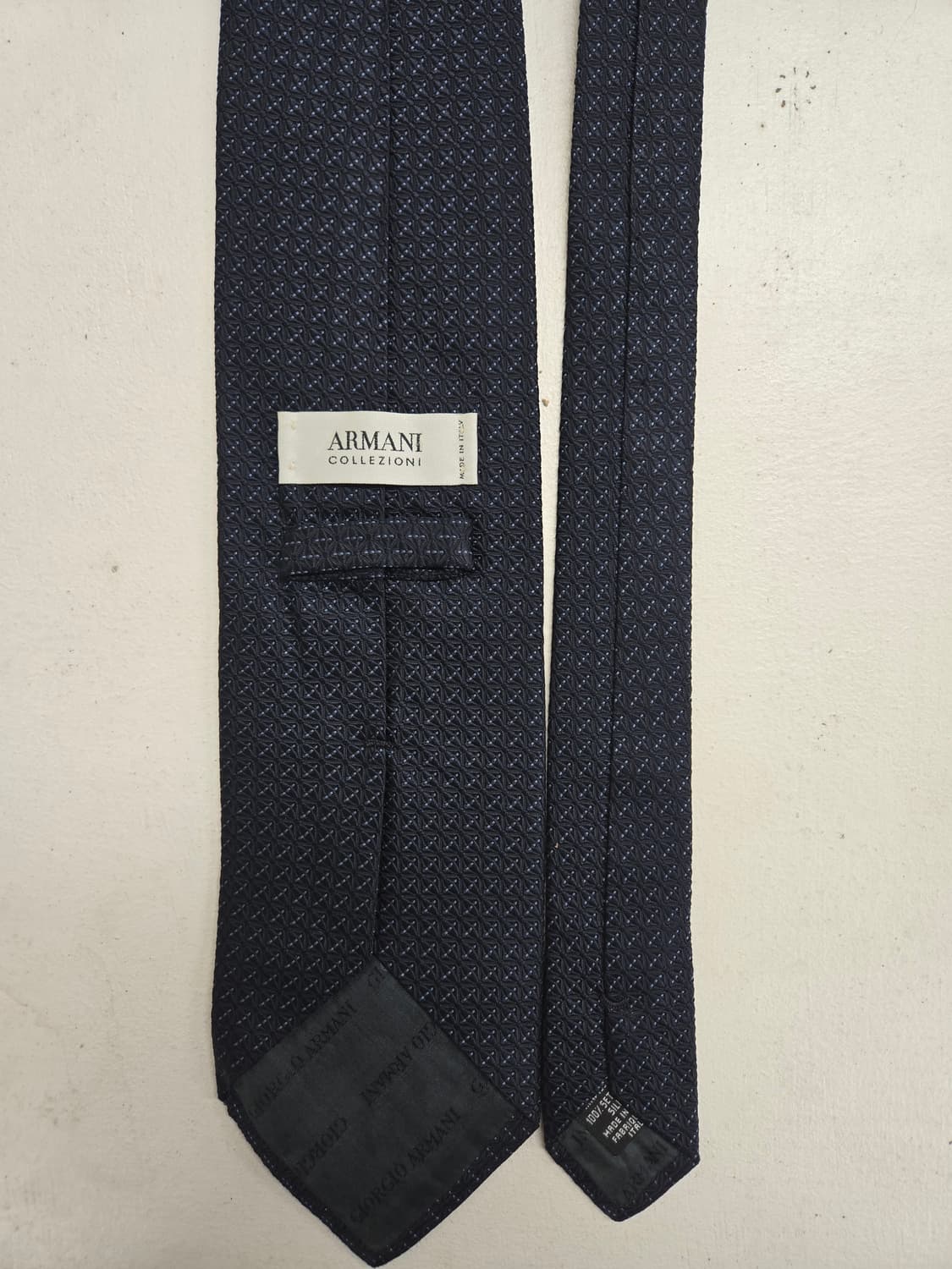 아르마니 꼴레지오니 남성용 네이비 패턴 넥타이 상품이미지2