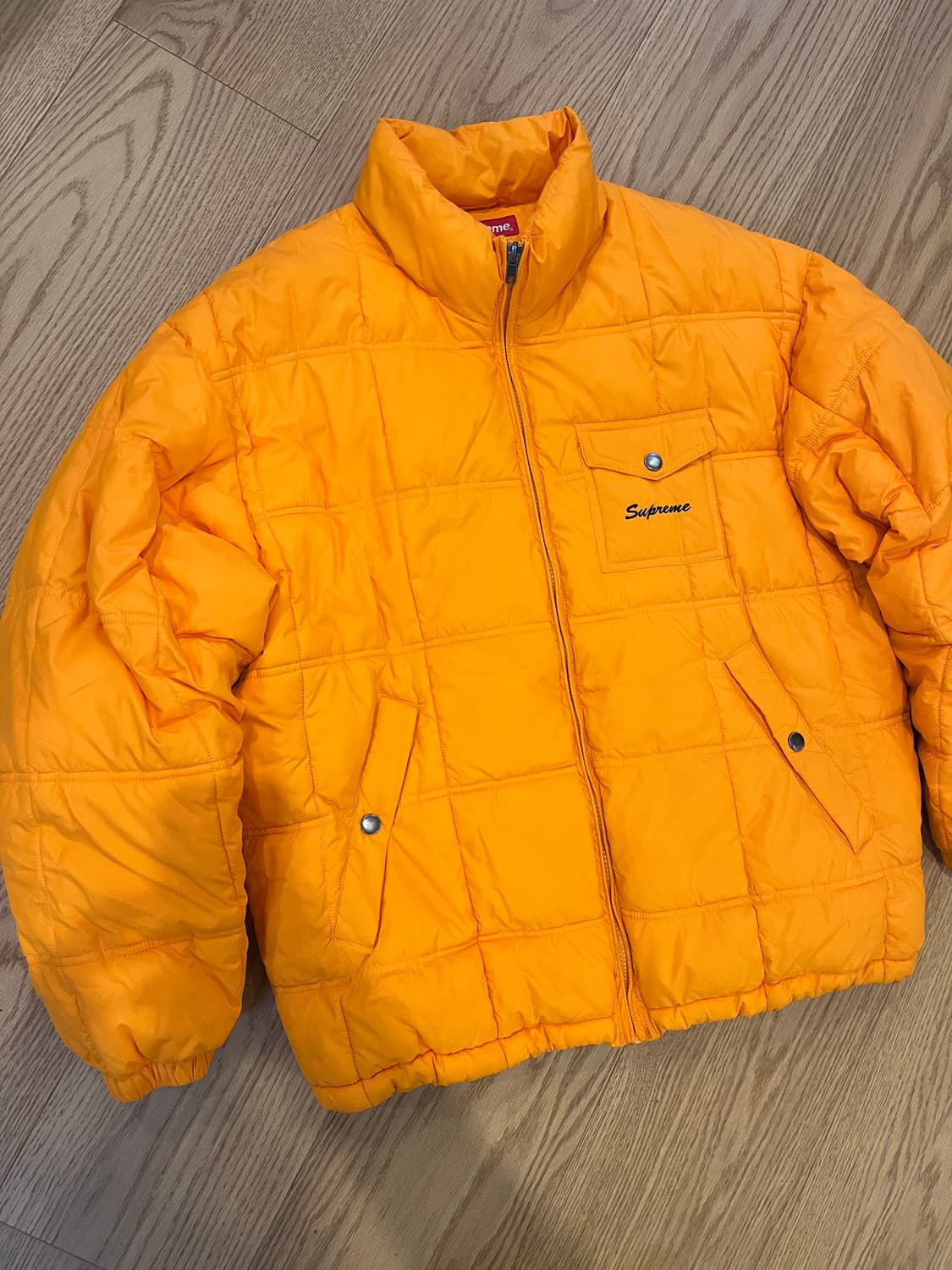 슈프림 x 이기팝 퍼피 상품이미지1