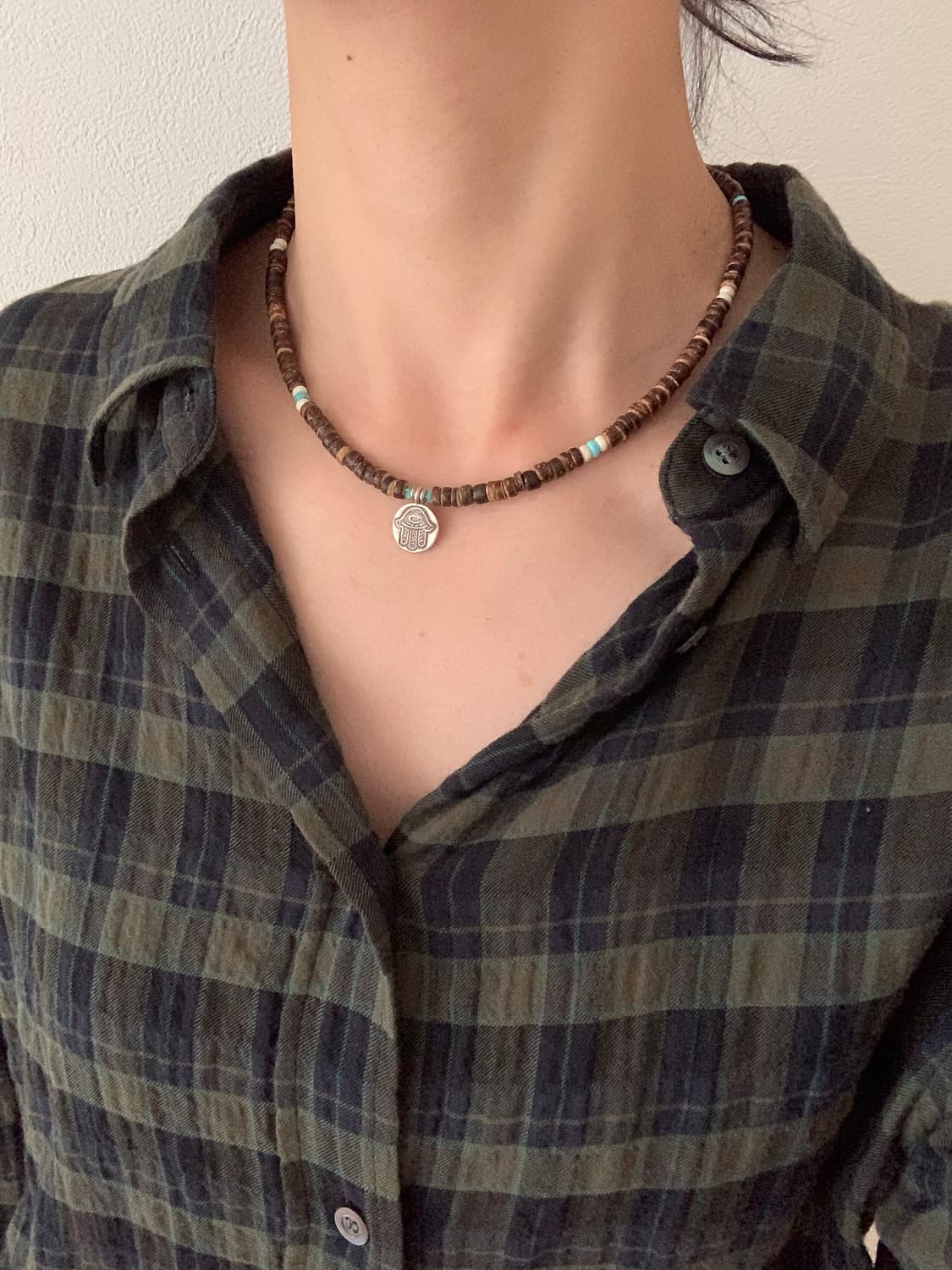 Hamsa coconut necklace 상품이미지1