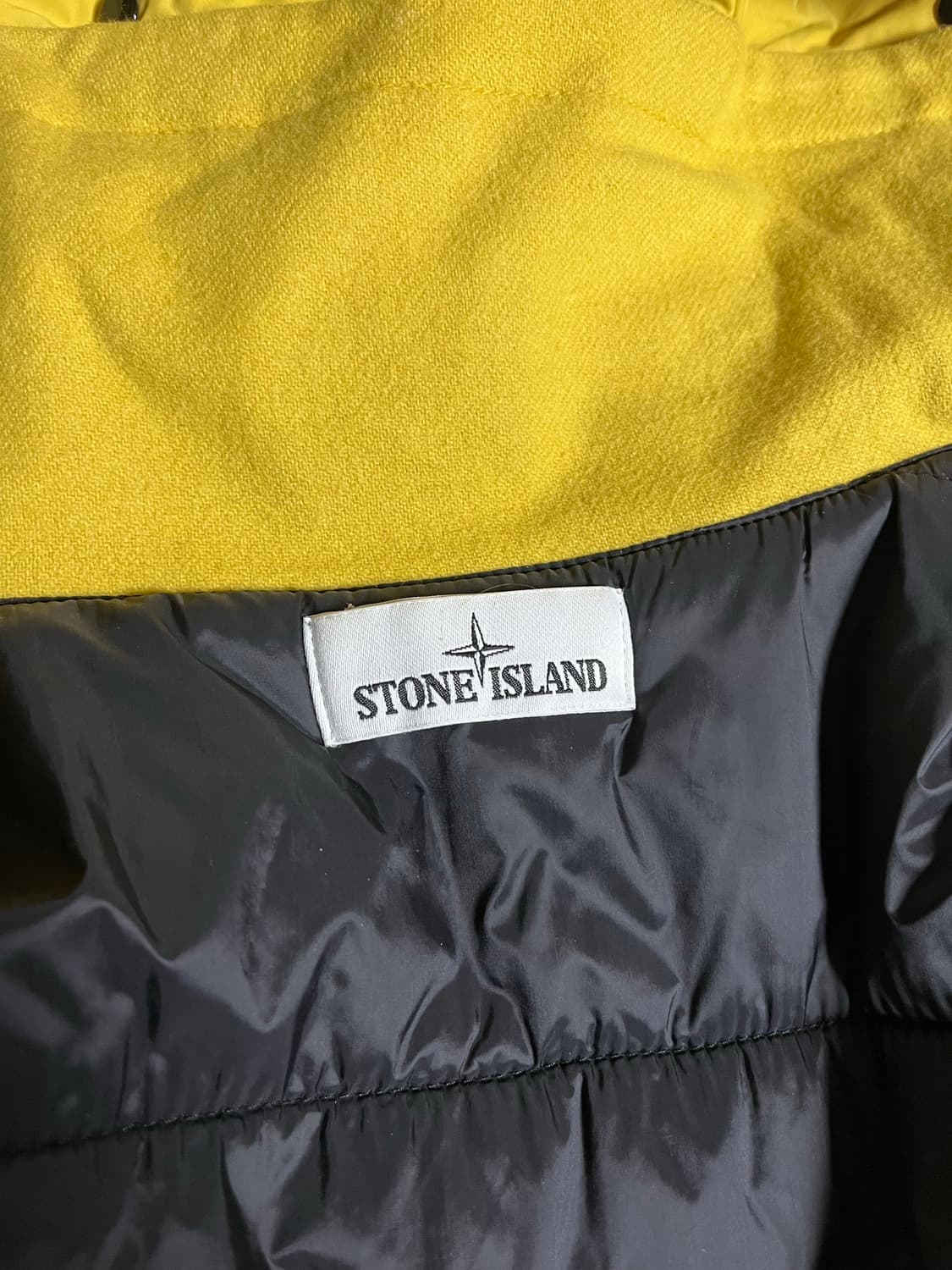 [L] 스톤아일랜드 마이크로랩스 프리마로프트 옐로우 패딩 상품이미지4