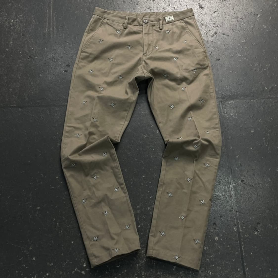 32 타미힐피거 자수 치노팬츠 상품이미지1