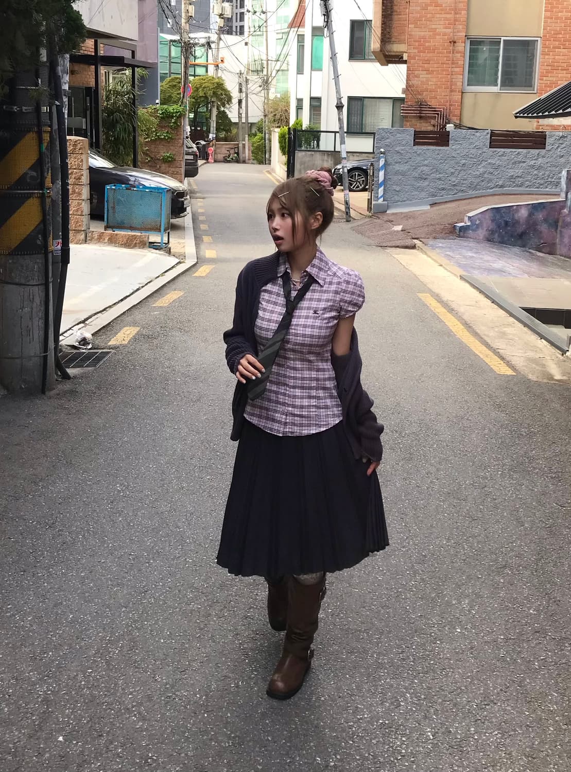 버버리 핑크 퍼프 체크 블라우스 그레이 니혼진 사와코 코디세트 상품이미지3