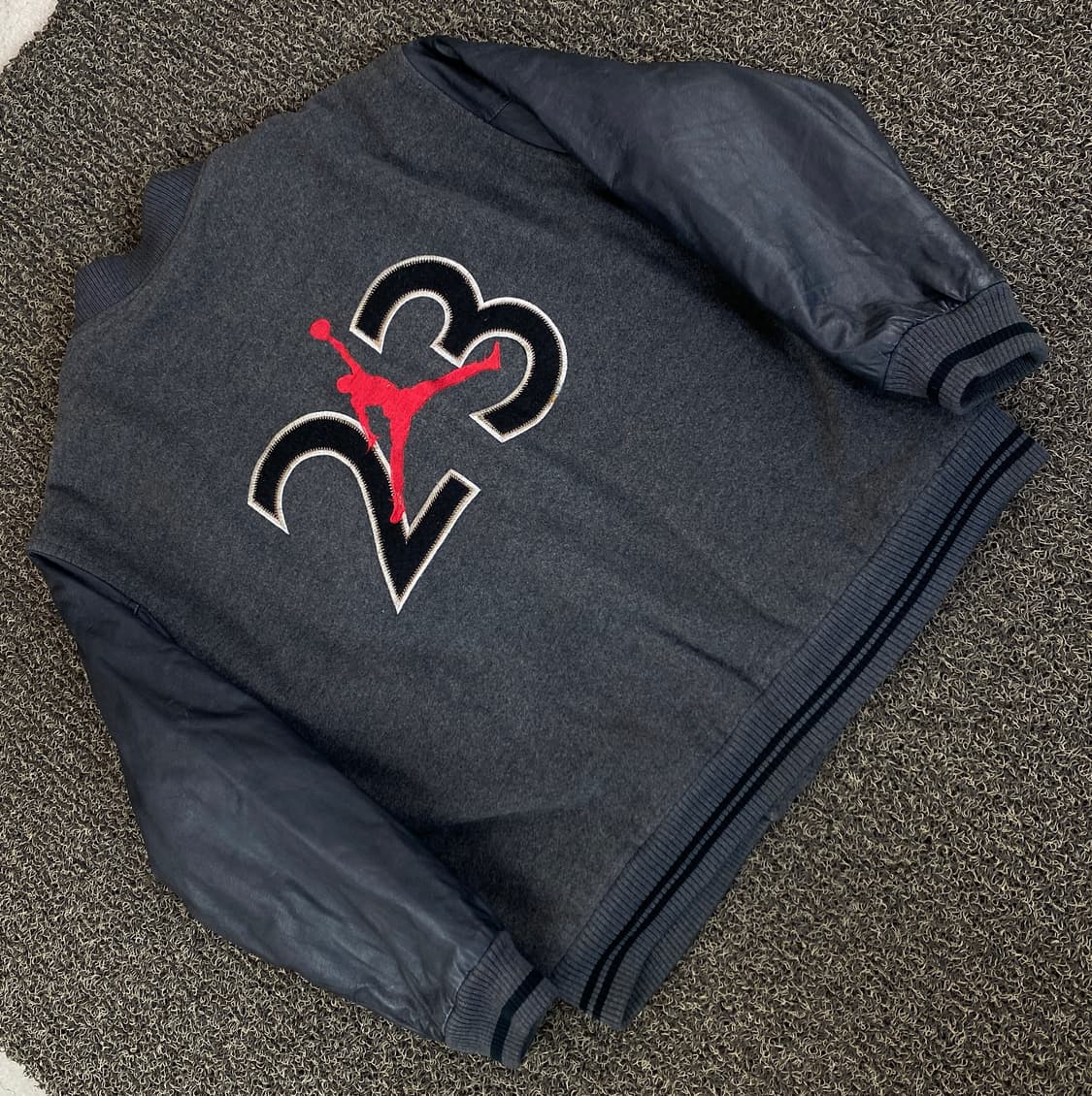 나이키 90‘s 소가죽&모직 바시티 자켓 상품이미지2