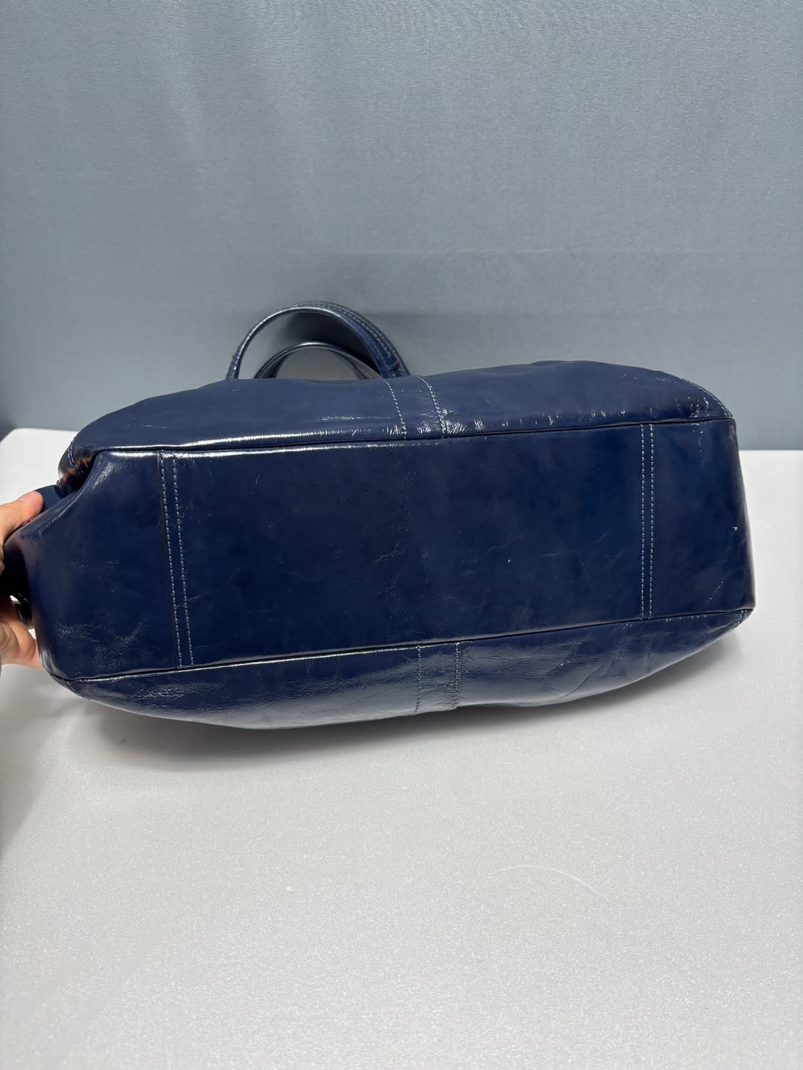 코치 쉘 에나멜 숄더백 상품이미지3