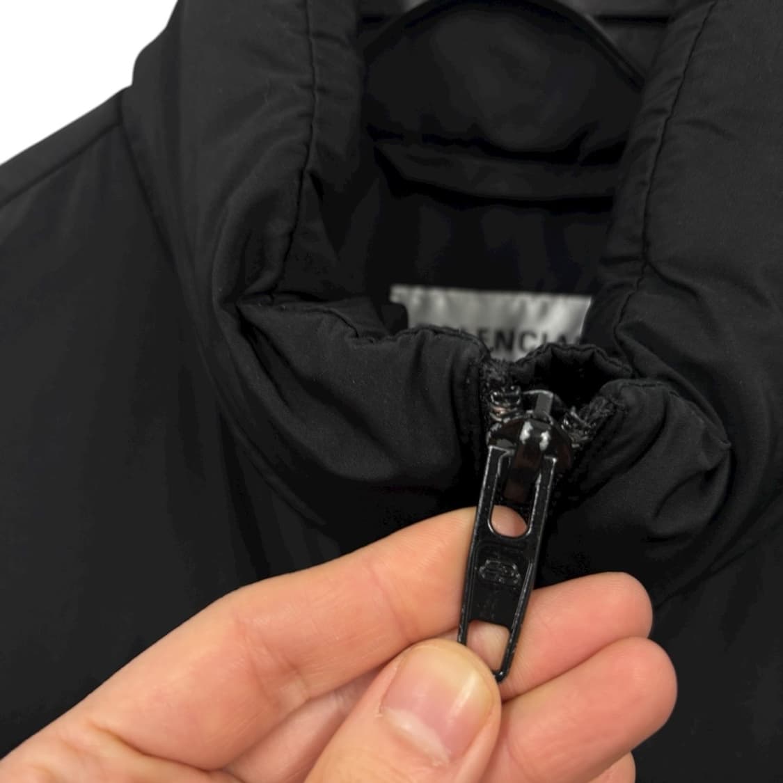 국내매장판) 발렌시아가 c컬 패딩34 상품이미지5