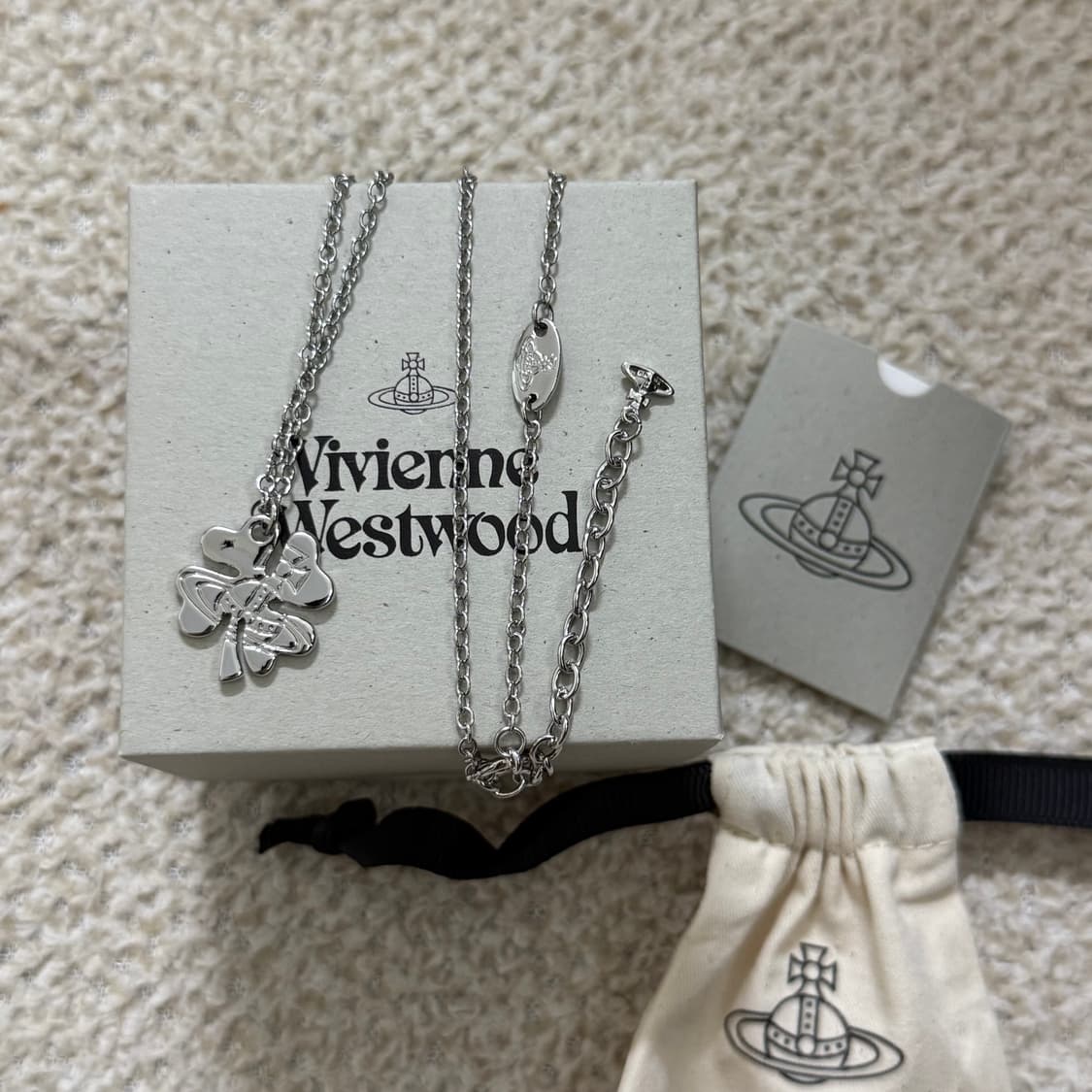 비비안웨스트우드 네잎클로버 목걸이 상품이미지1
